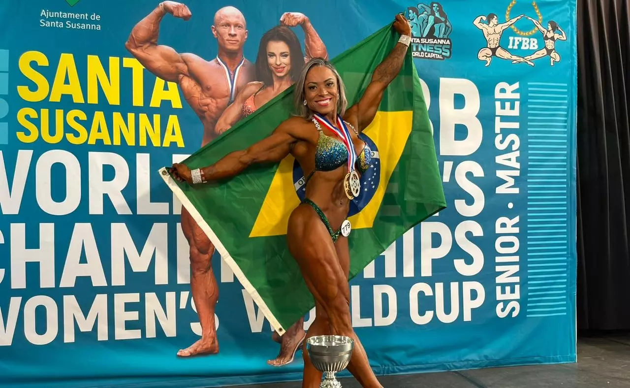 Ester Ferreira é campeã Mundial de Fisiculturismo na Espanha